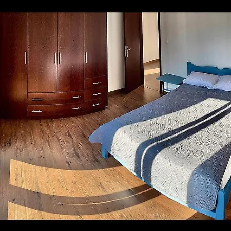 Persephone's Βίλα *