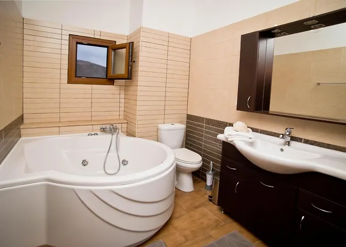 Persephone's * Panormos (Kalymnos)